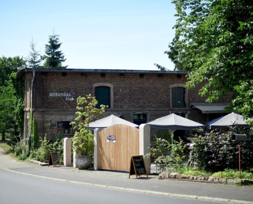200805 antonius - Hofcafé
